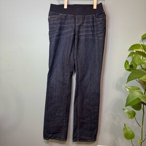 Liz Lange Maternity Low Rise Stretch Straight Leg Jeans. EUC. Size 2